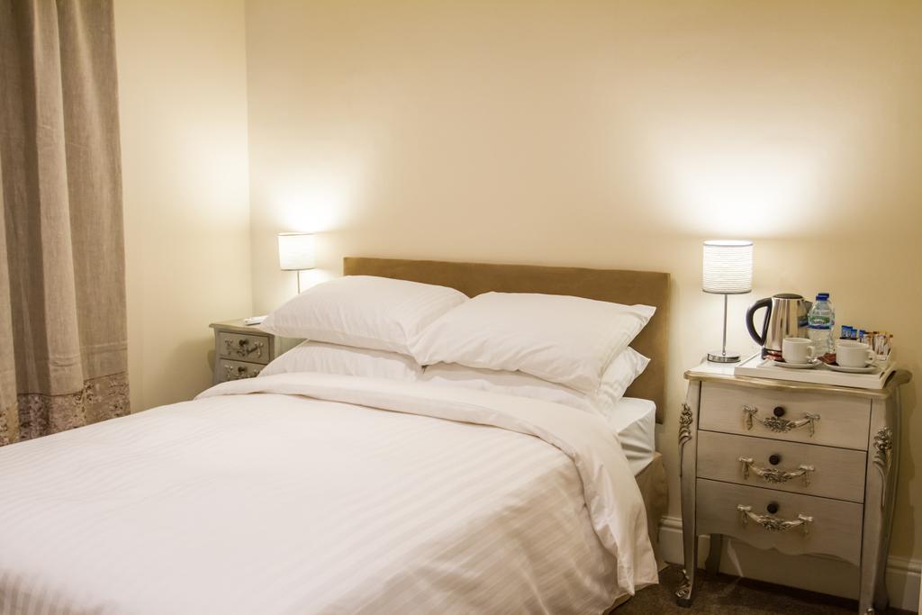 Отель Fair Oak House Exeter Airport Clyst Saint Mary Экстерьер фото