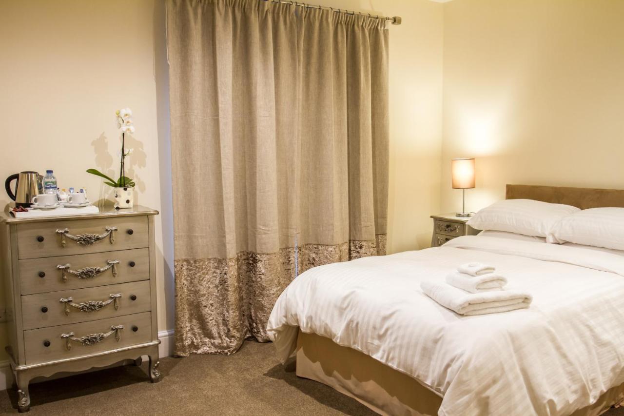 Отель Fair Oak House Exeter Airport Clyst Saint Mary Экстерьер фото
