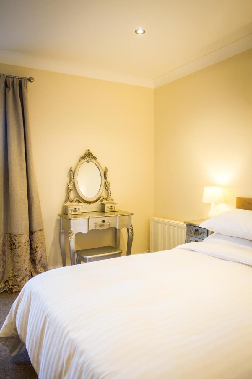 Отель Fair Oak House Exeter Airport Clyst Saint Mary Экстерьер фото